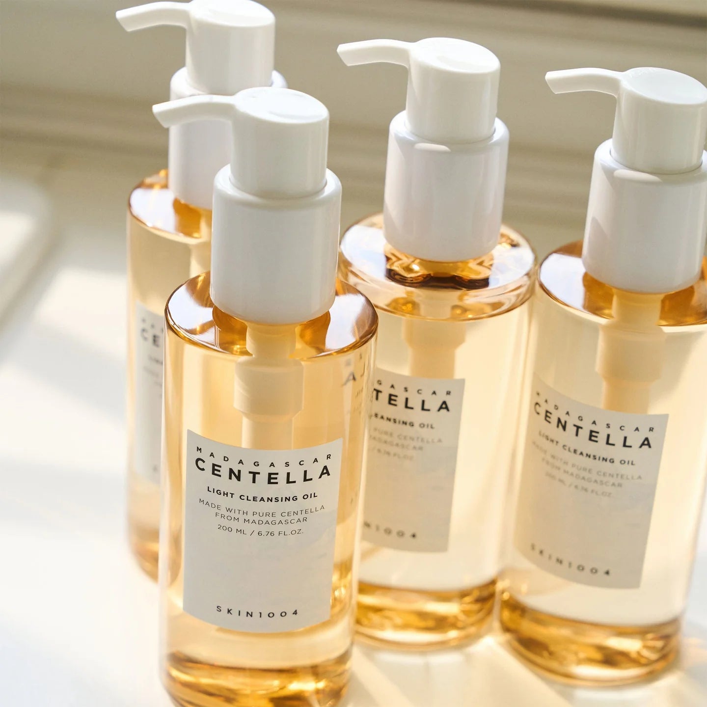 Centella Light Cleansing Oil (Light & Gentle Cleansing Oil) 200ml